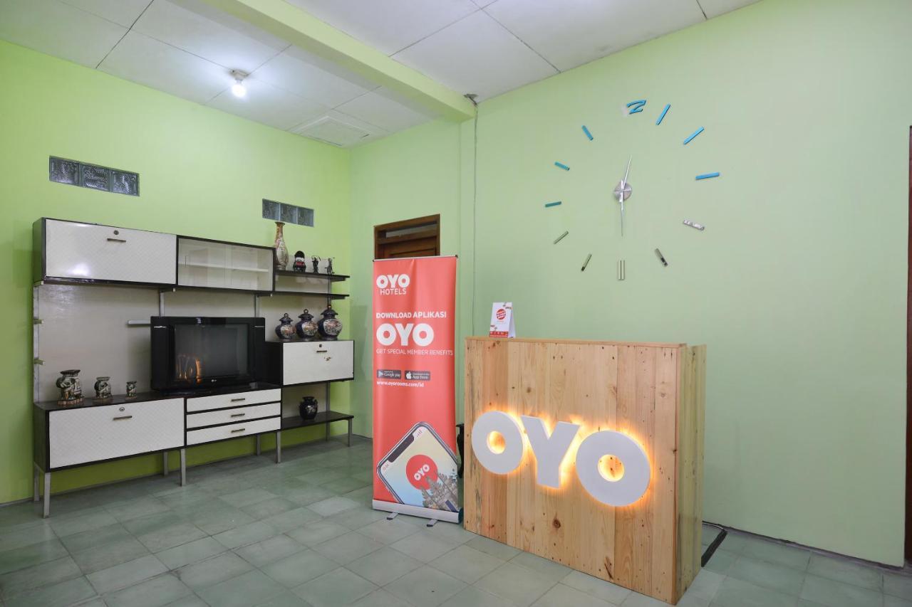 Super Oyo 1046 Omah Pathok Otel Yogyakarta Dış mekan fotoğraf