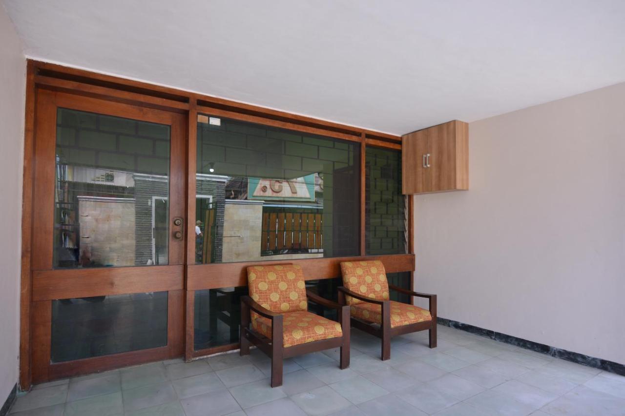 Super Oyo 1046 Omah Pathok Otel Yogyakarta Dış mekan fotoğraf