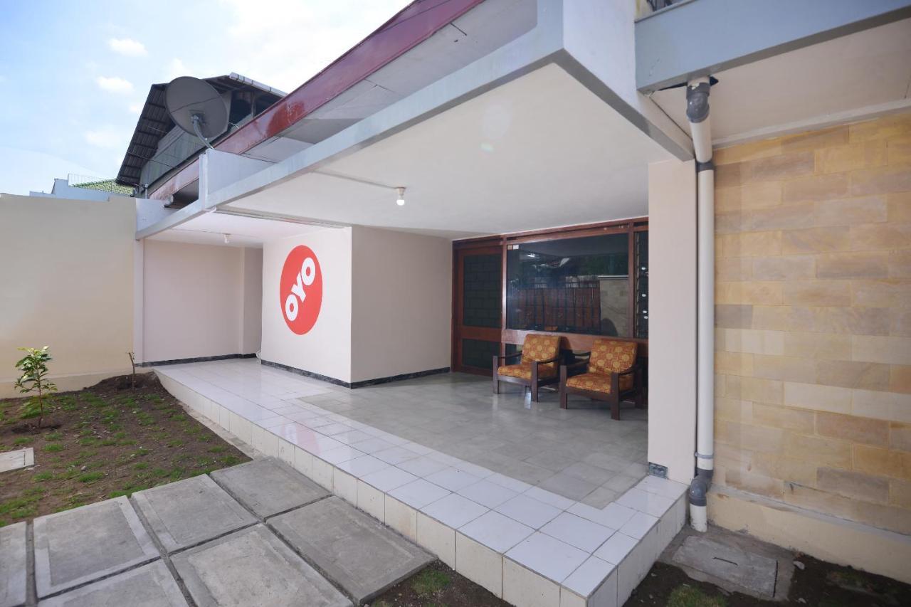 Super Oyo 1046 Omah Pathok Otel Yogyakarta Dış mekan fotoğraf