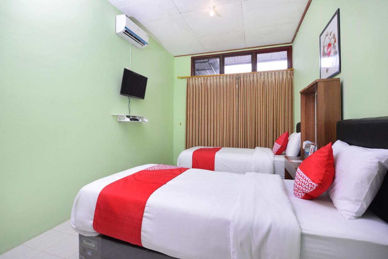Super Oyo 1046 Omah Pathok Otel Yogyakarta Dış mekan fotoğraf