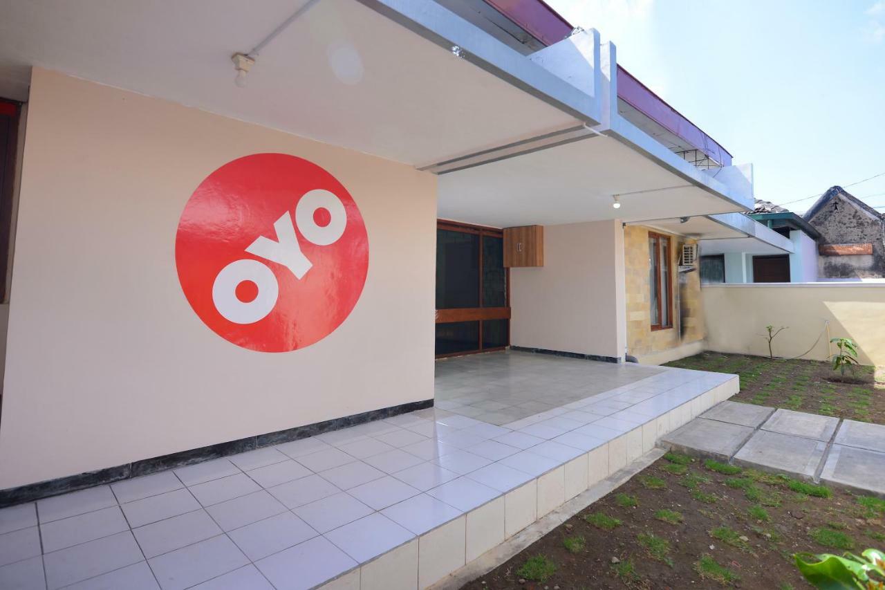 Super Oyo 1046 Omah Pathok Otel Yogyakarta Dış mekan fotoğraf